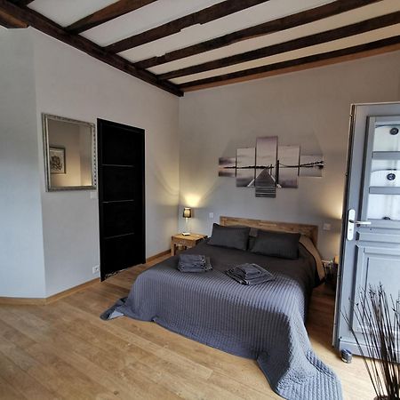 Bed and Breakfast Le Petit Moulin Faverelles Pokoj fotografie