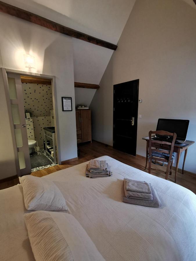 Bed and Breakfast Le Petit Moulin Faverelles Exteriér fotografie