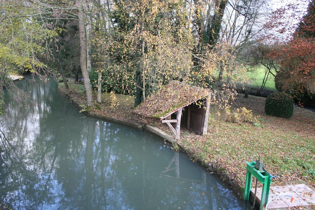 Bed and Breakfast Le Petit Moulin Faverelles Pokoj fotografie